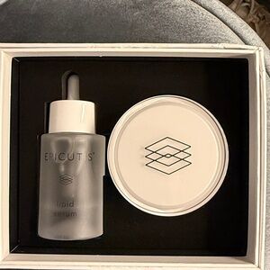 Brand new Epicutis luxury set